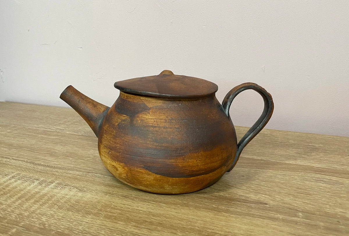 Tara Joshi | Iron Teapot, 2021